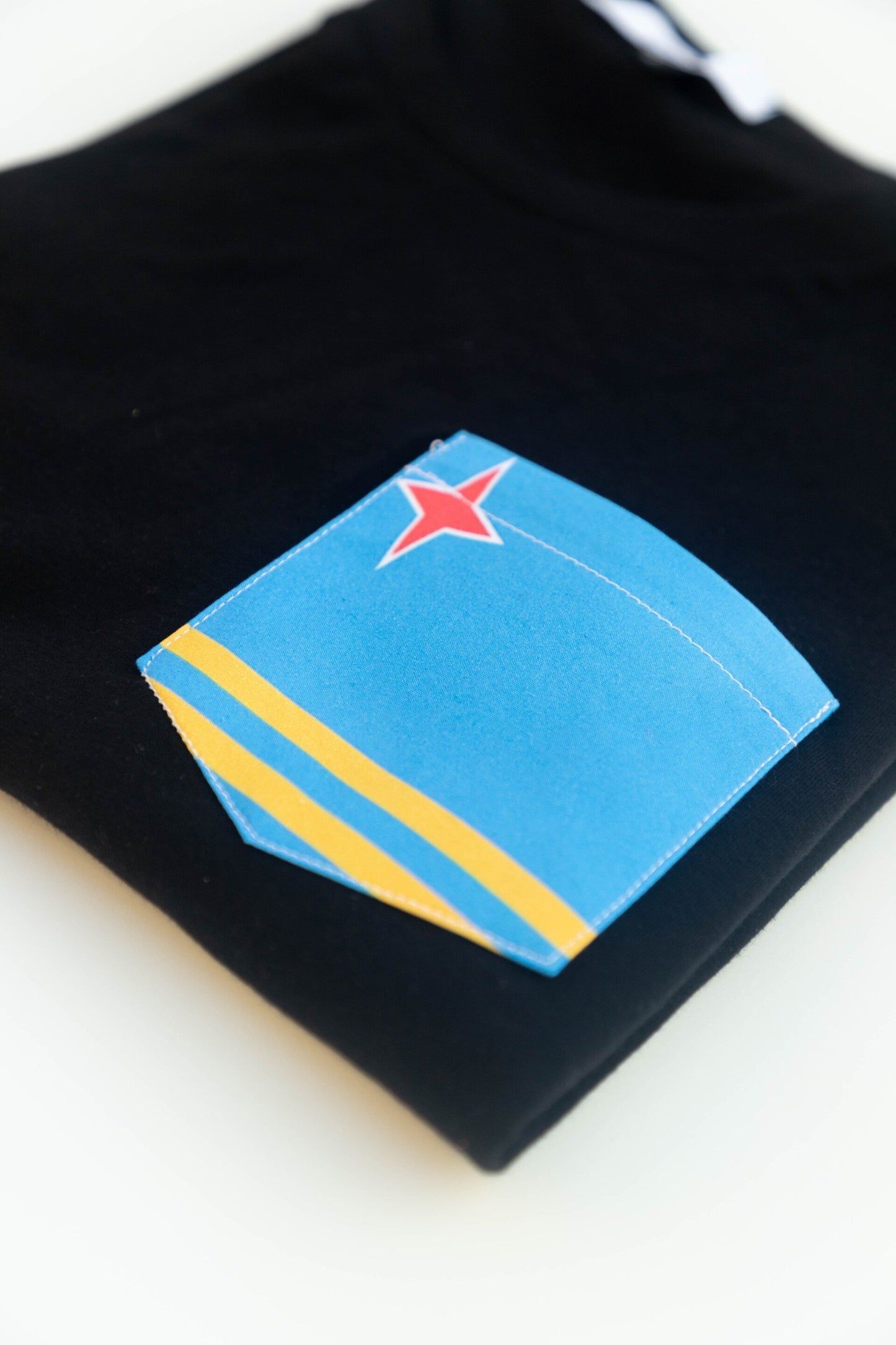 Flag of Aruba Unisex Pocket Tee